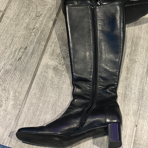 Salvatore Ferragamo Black Leather Square Toe Designer Boots size 7 1/2 - Picture 6 of 11